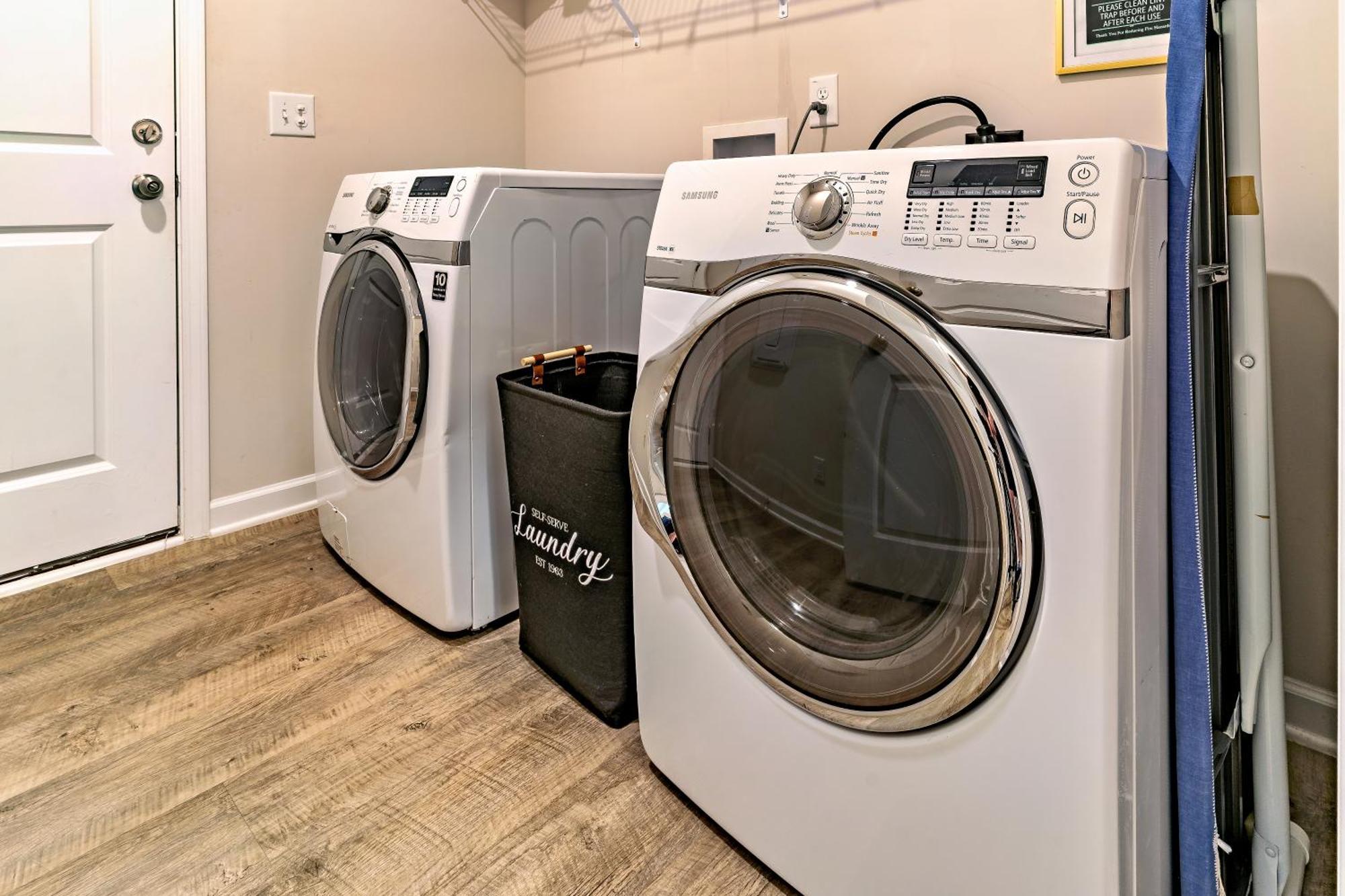Villa Raleigh Luxe Family Retreat- 15 Min To Downtown, Kids Gear, Fast Wifi For Wfh, Ev & Pet Friendly Exterior foto