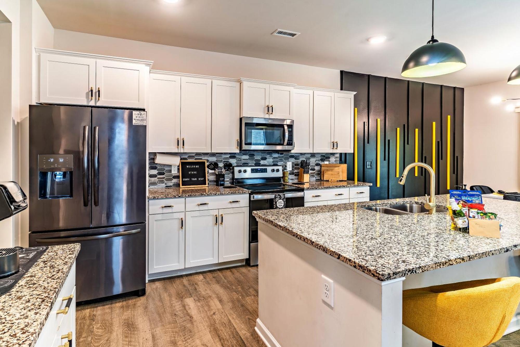 Villa Raleigh Luxe Family Retreat- 15 Min To Downtown, Kids Gear, Fast Wifi For Wfh, Ev & Pet Friendly Exterior foto