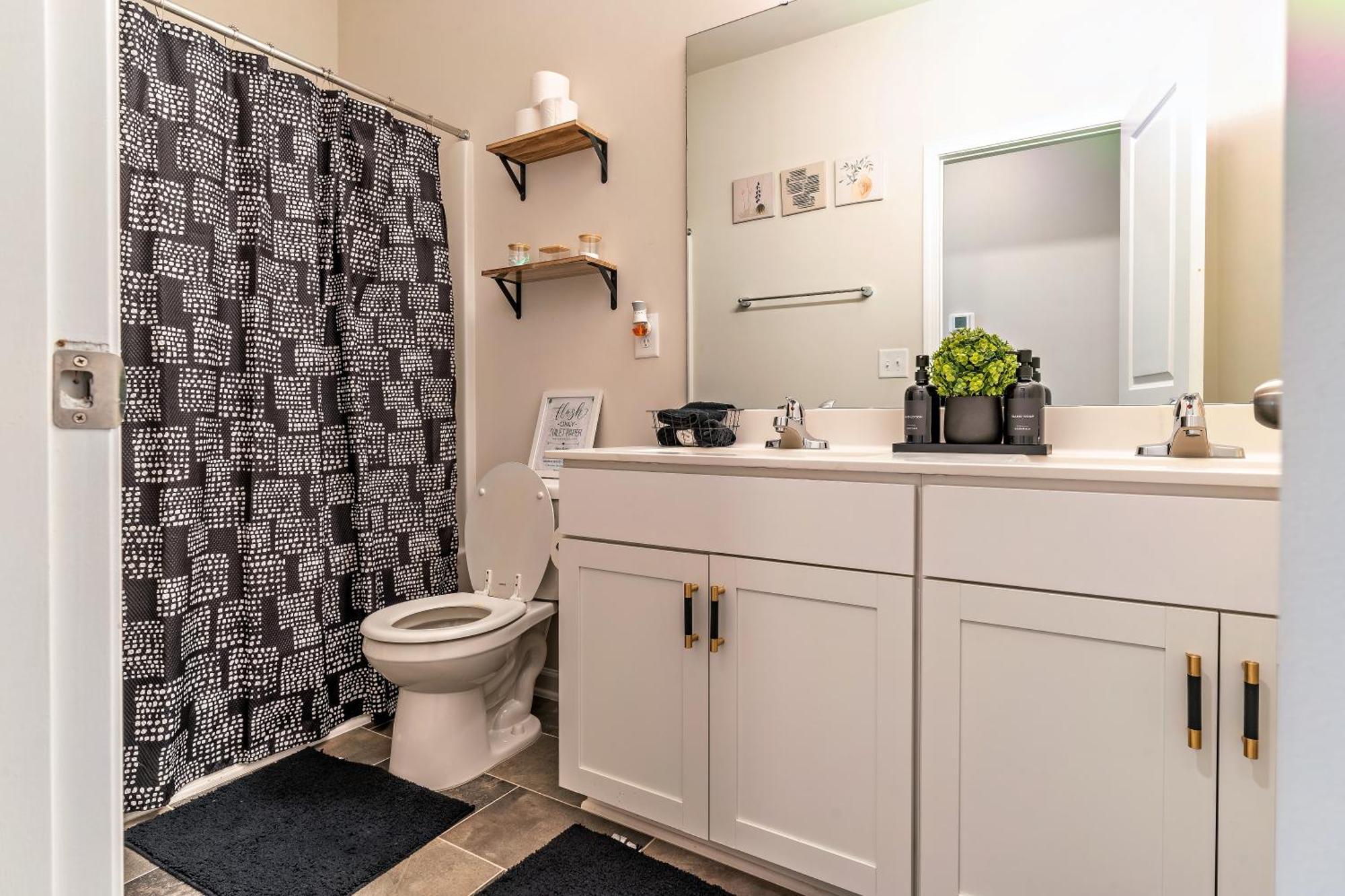 Villa Raleigh Luxe Family Retreat- 15 Min To Downtown, Kids Gear, Fast Wifi For Wfh, Ev & Pet Friendly Exterior foto